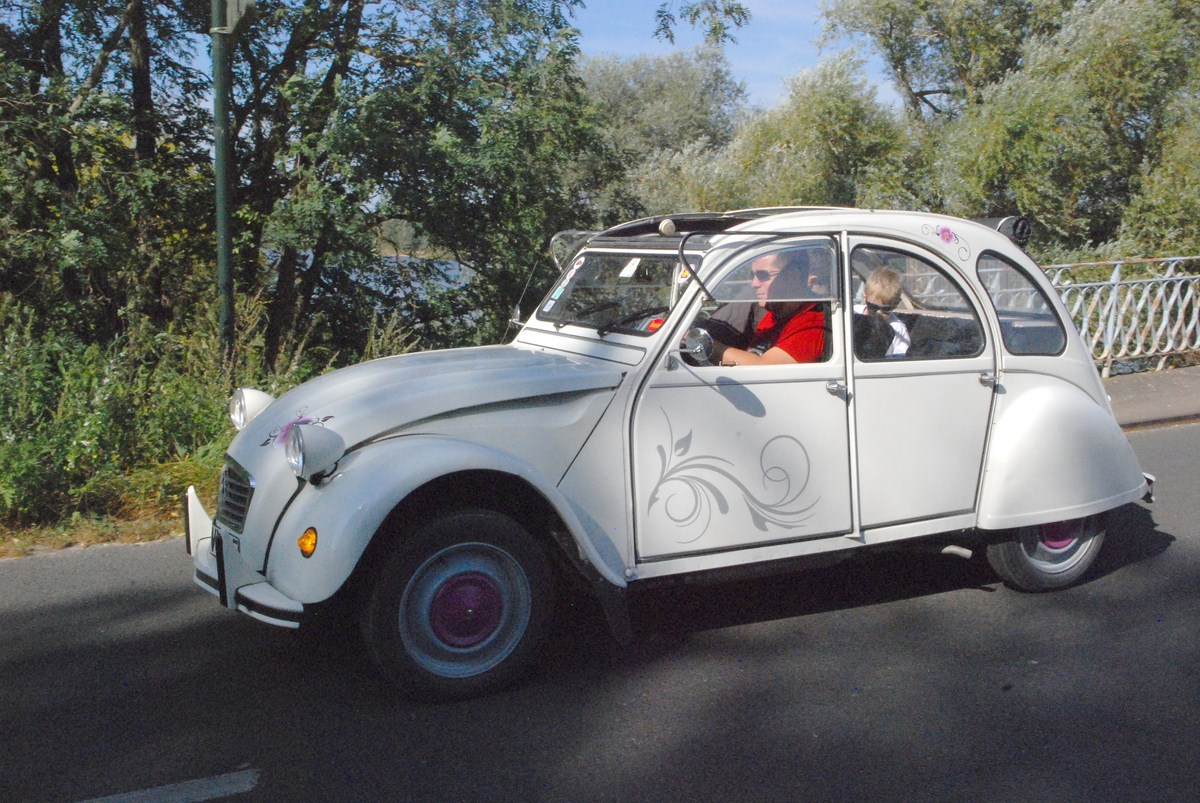 rencontre mondiale des amis de la 2cv 2013